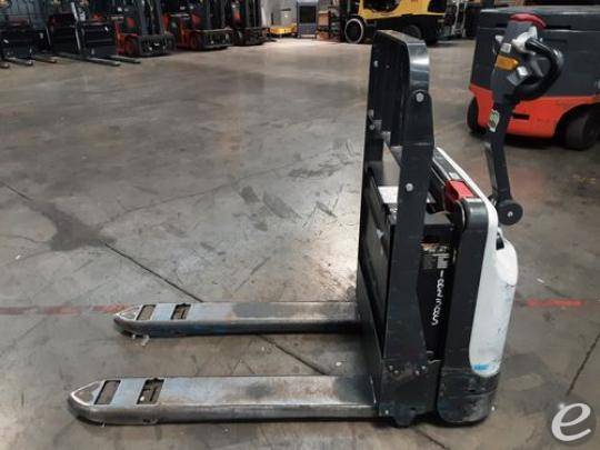 2018 Unicarriers WLXT2W7S22V Electric Forklift - 123Forklift