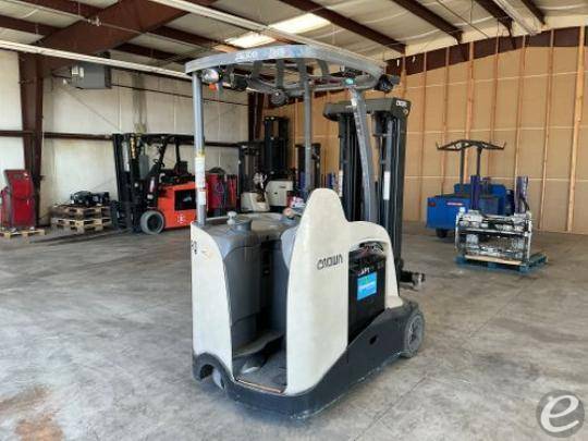 2021 Crown RC5555-40