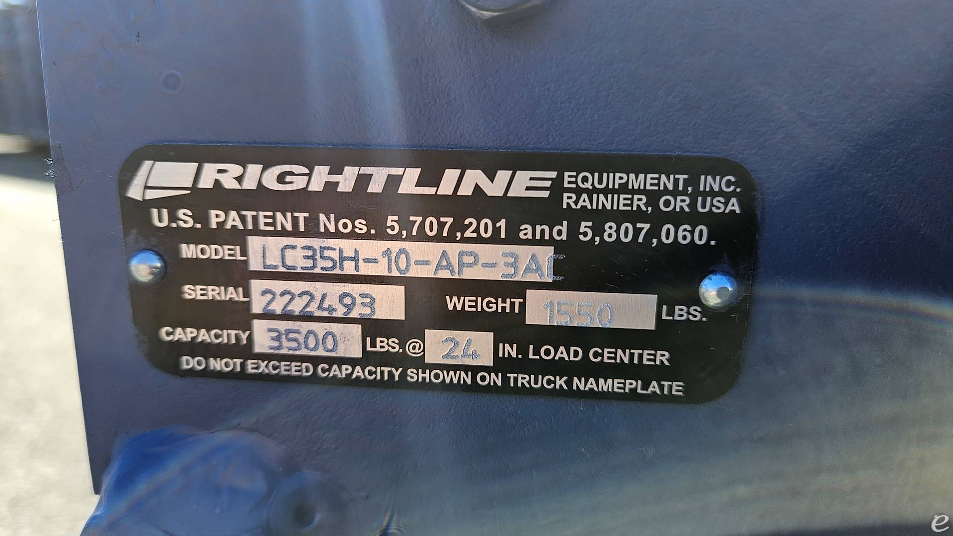 2022 Rightline LC35H-10-AP-3AC