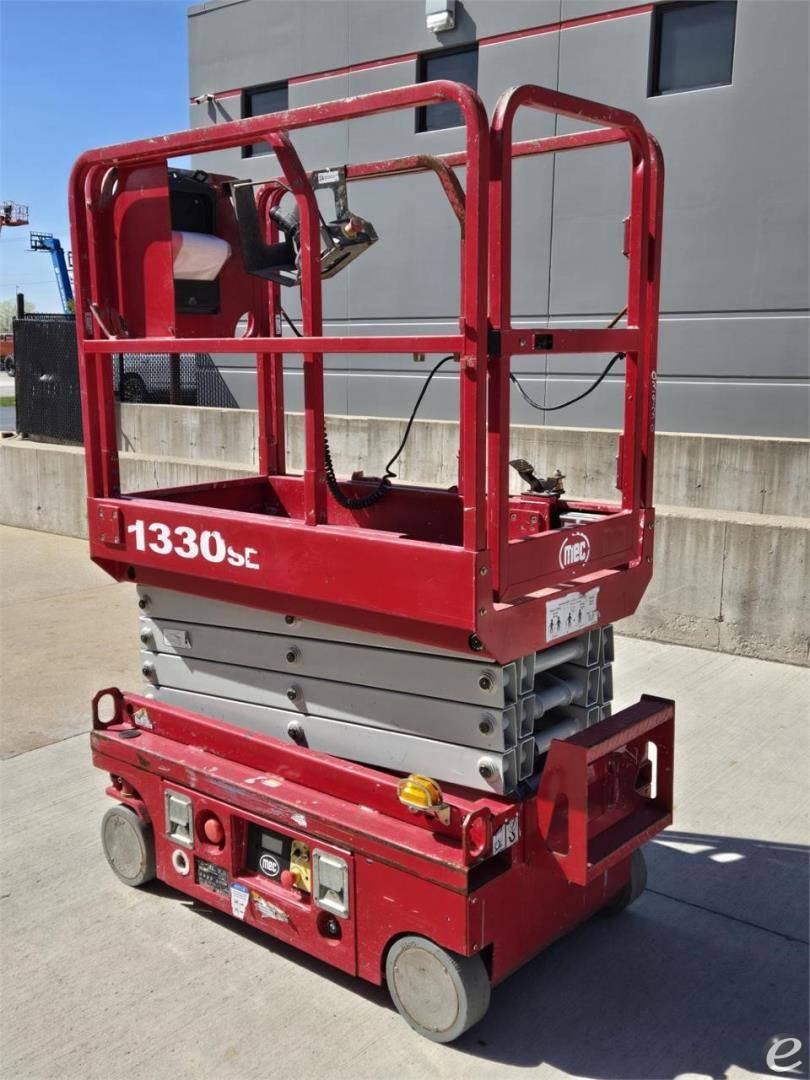 2019 MEC 1330SE Electric Scissor Lift - 123Forklift