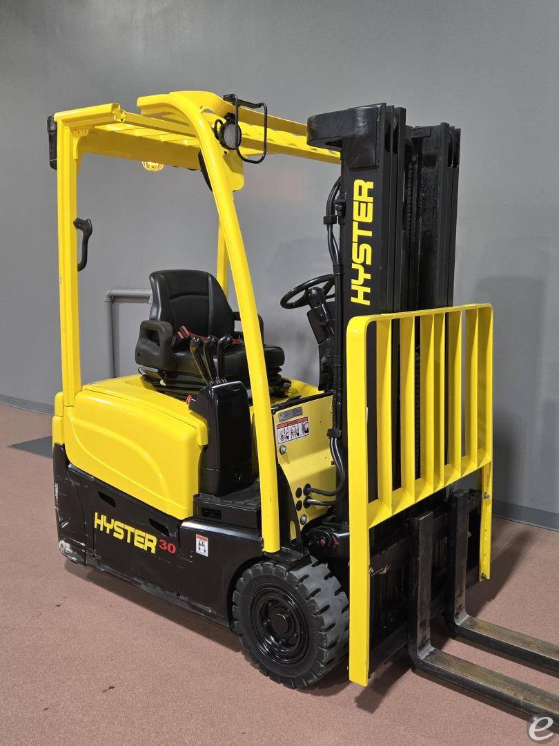 2022 Hyster J30XNT