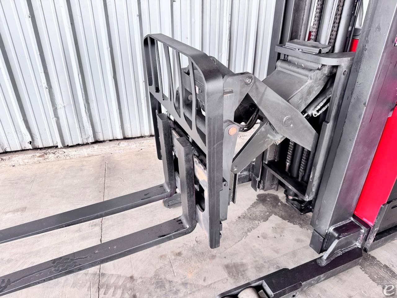 2014 Raymond ET-R40TT Electric Reach Truck - 123Forklift