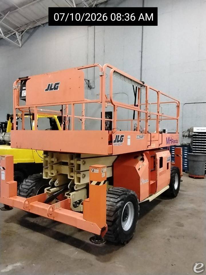 2017 JLG 3394RT
