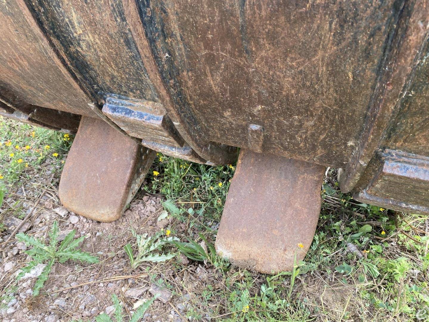 JD200