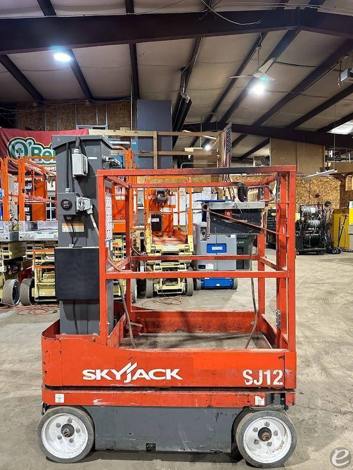 2017 Skyjack SJ12