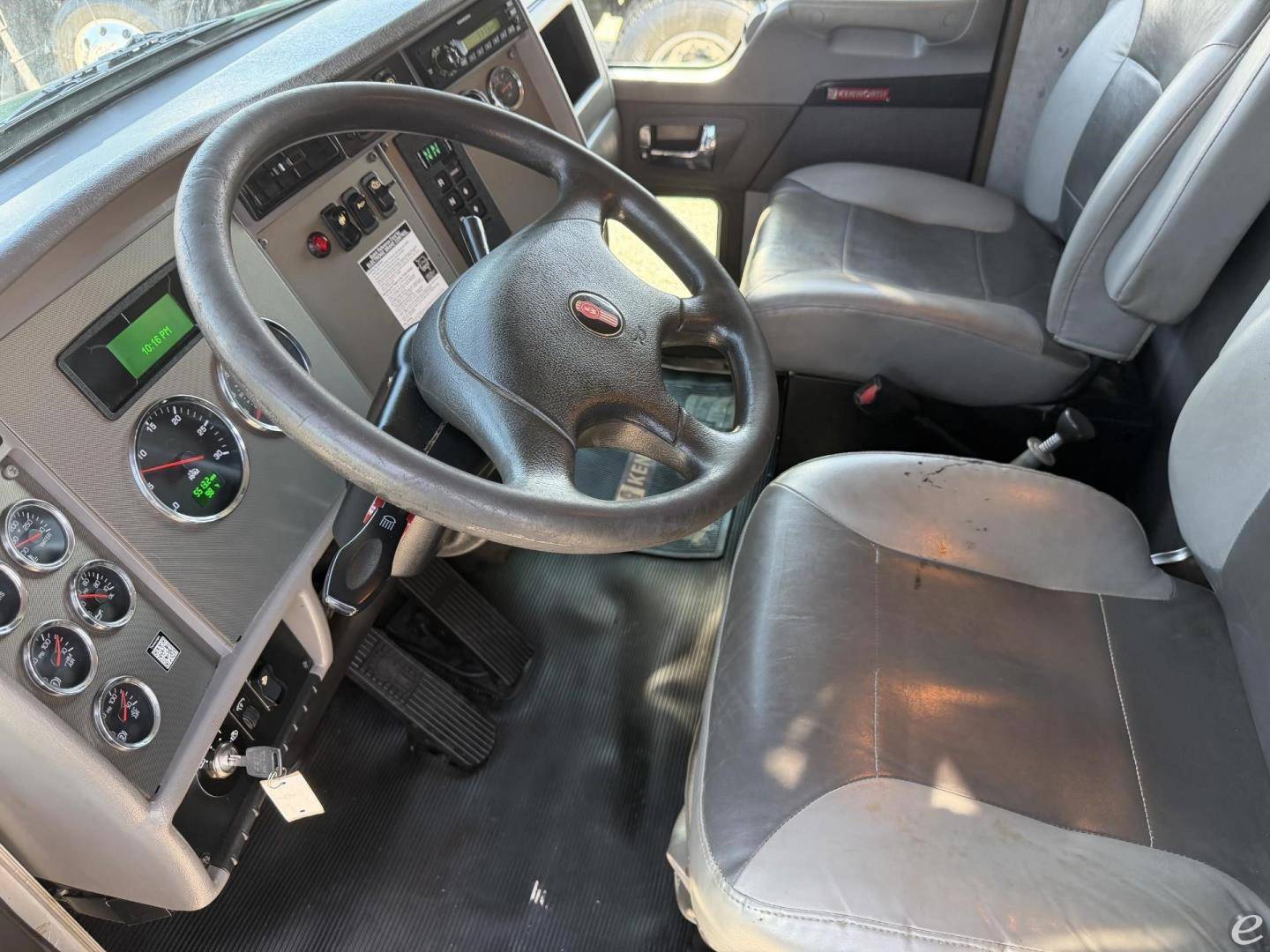 2013 Kenworth T370