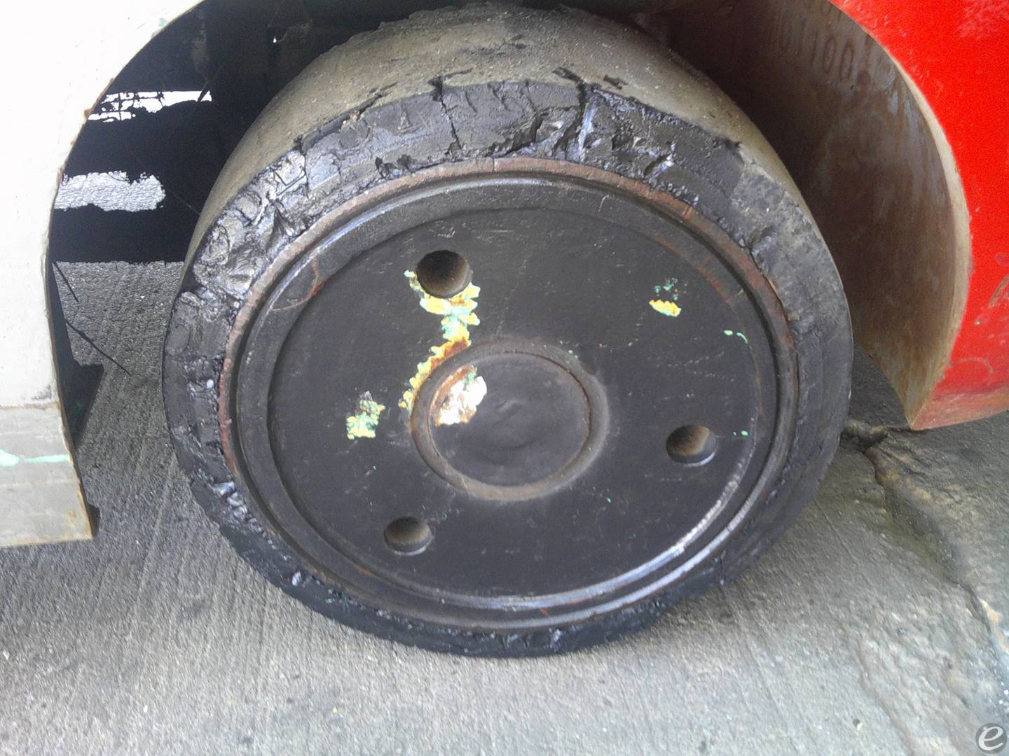 1999 Mitsubishi FGC25