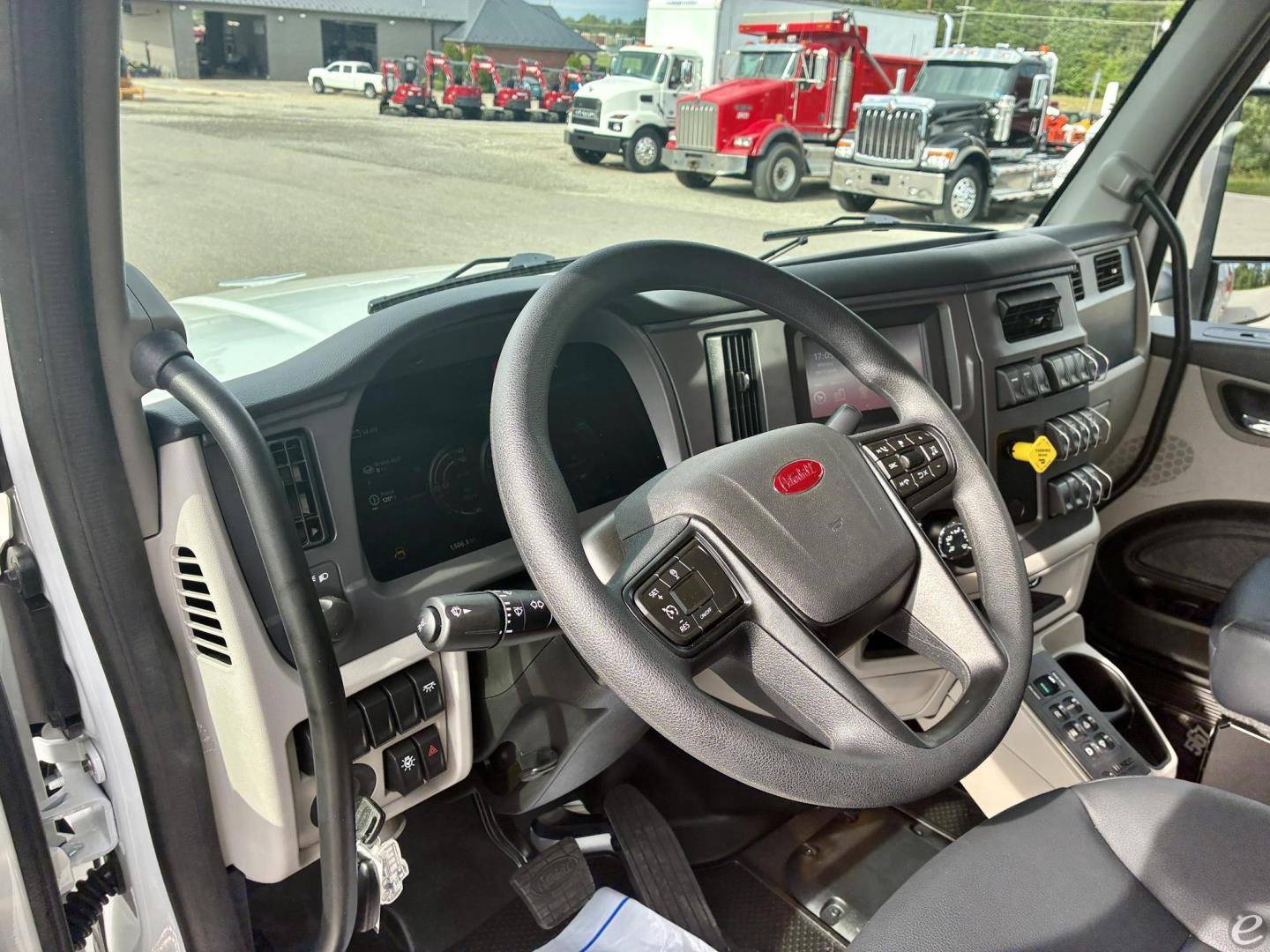 2027 Peterbilt 567