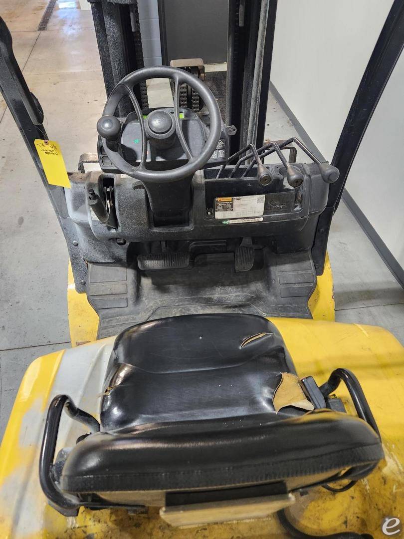 1998 Yale GDP050VX