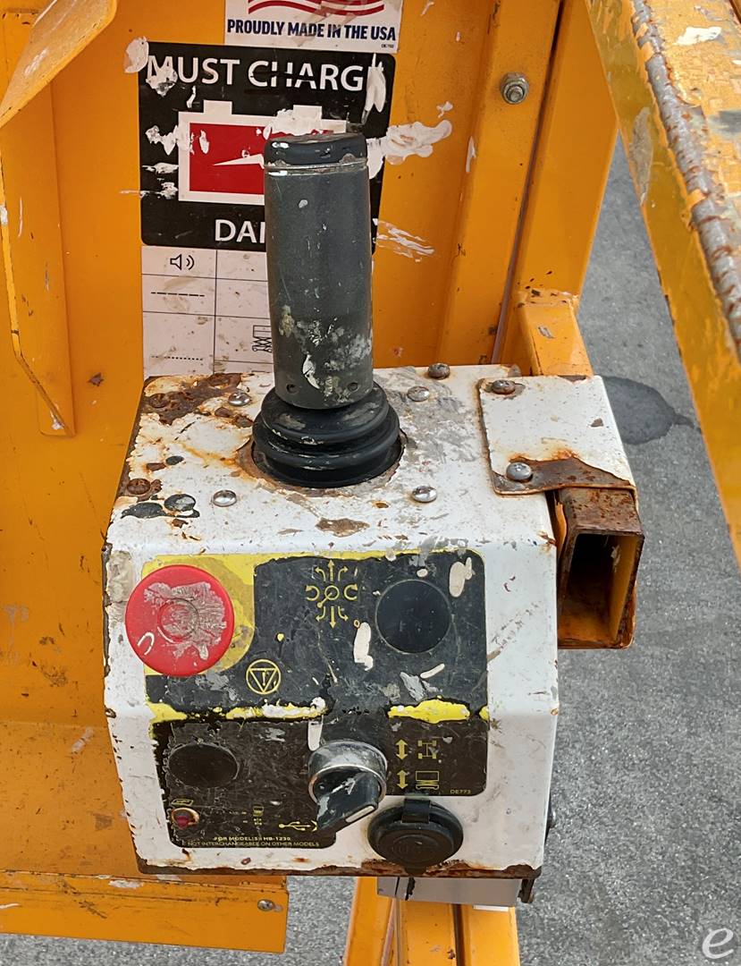 2016 Hy-Brid Lifts HB1230S3