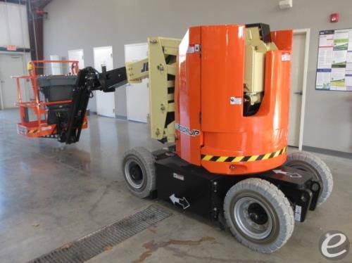 2026 JLG E300AJP