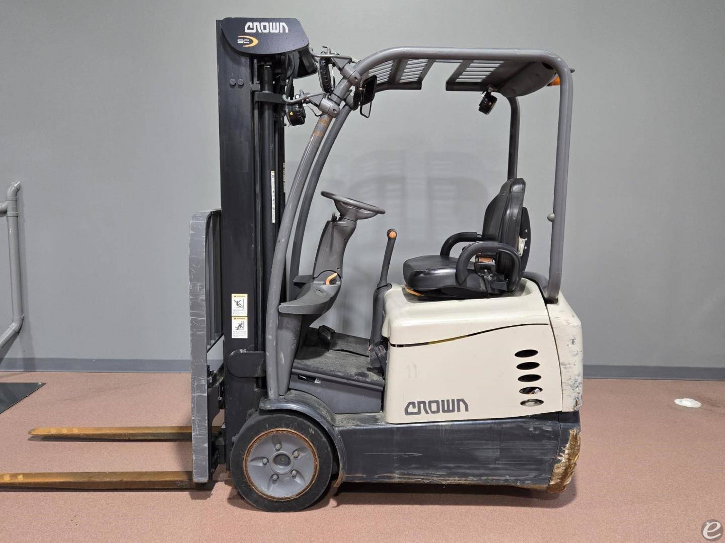 2020 Crown SC5215-30 Electric Forkl...