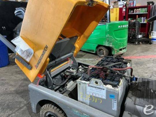 2021 Jungheinrich EZS 570 NA