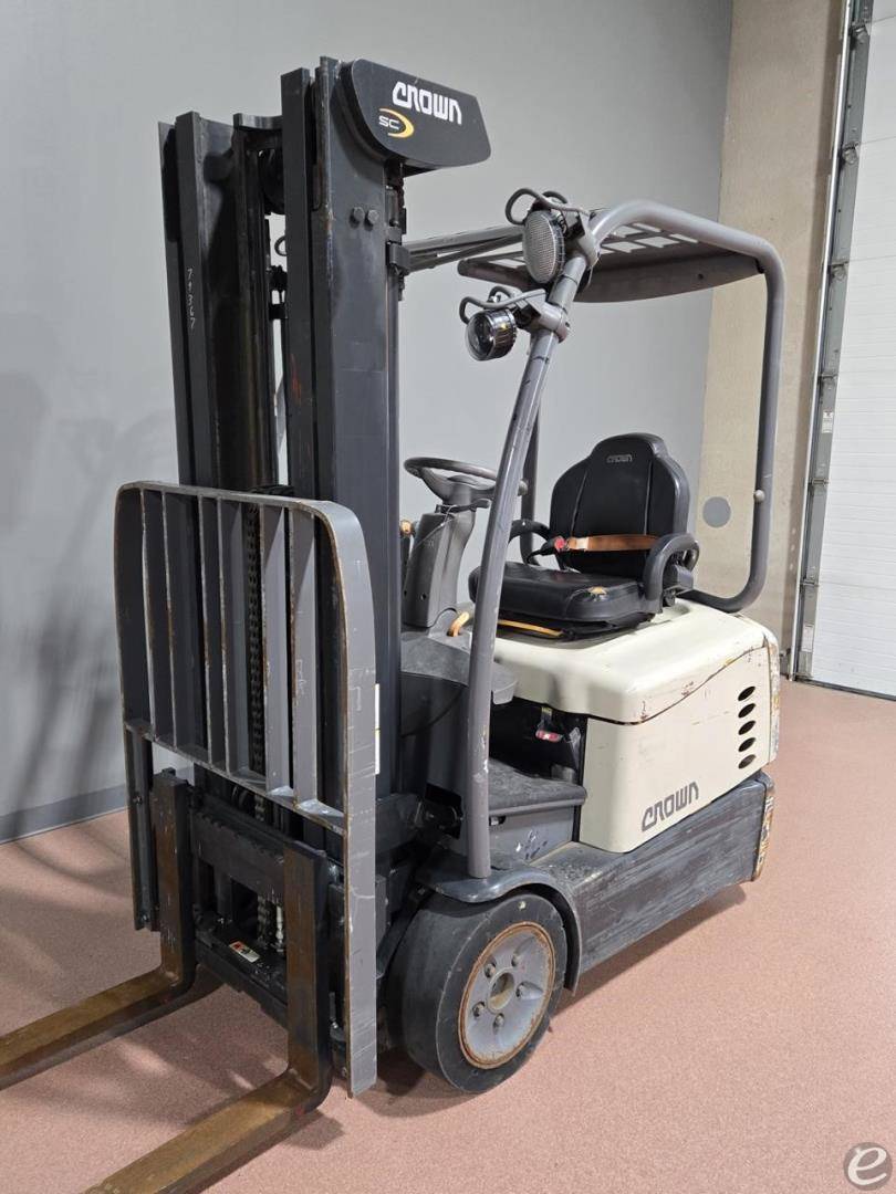 2020 Crown SC5215-30 Electric Forklift - 123Forklift