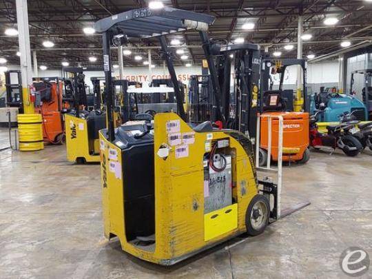 2015 Yale ESC030 Electric Forklift - 123Forklift