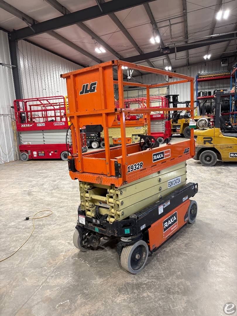 2020 JLG 1932R