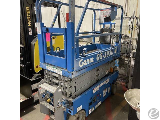 2012 Genie GS-1930 Electric Scissor Lift - 123Forklift