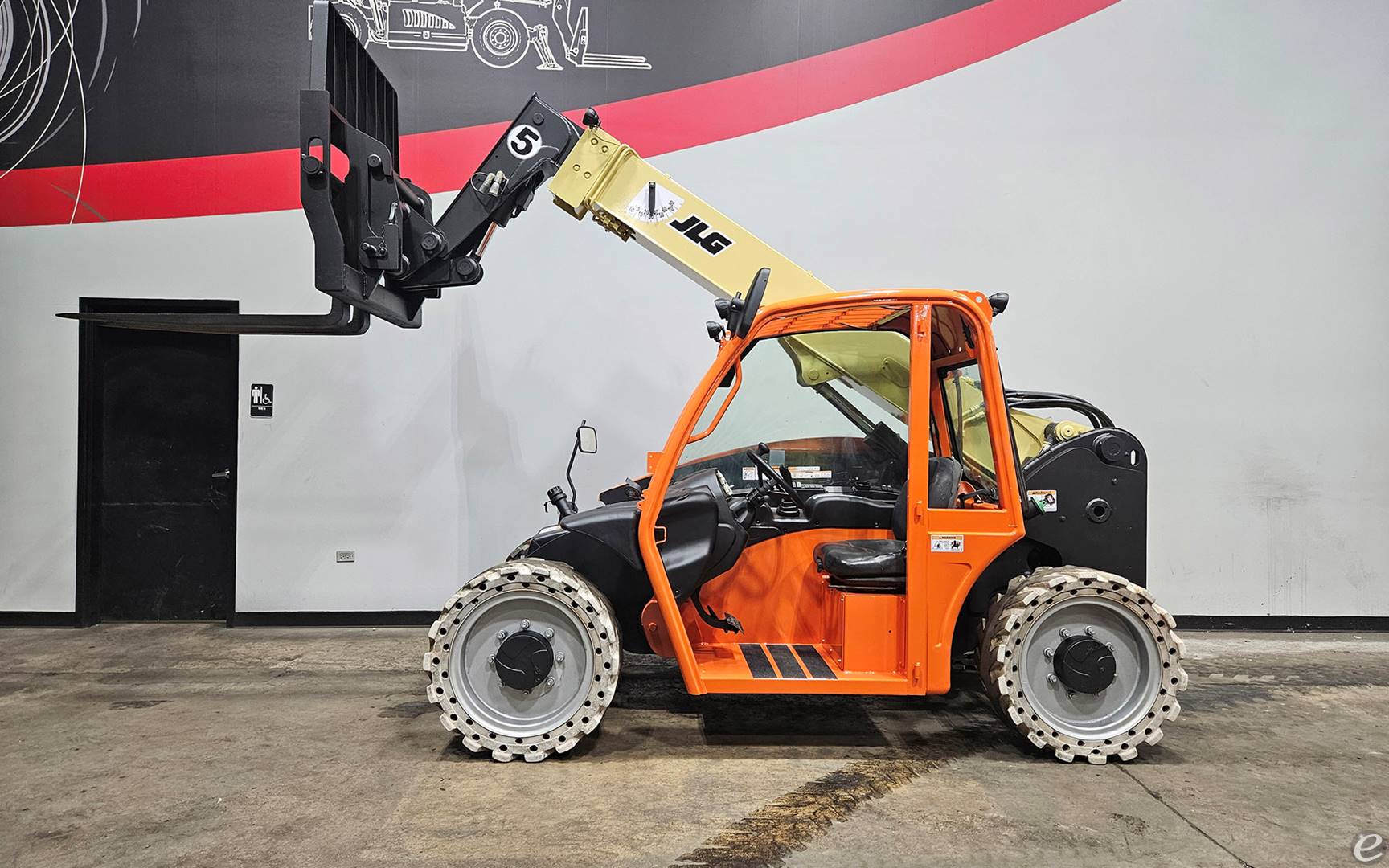 2015 JLG G5-18A