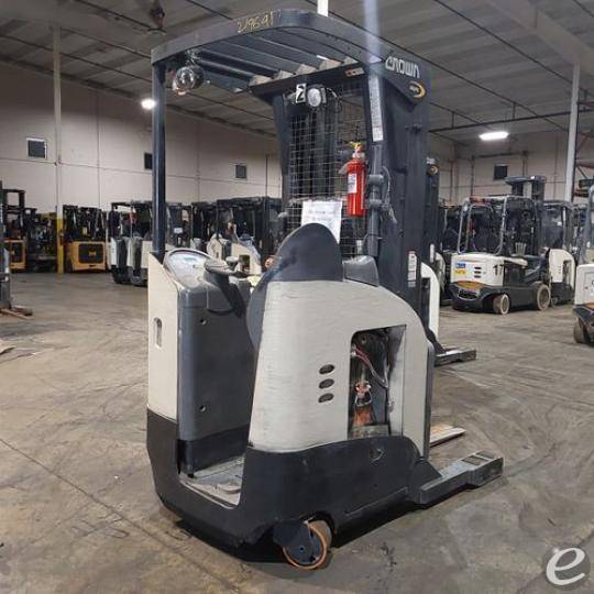 2019 Crown RR5725-45