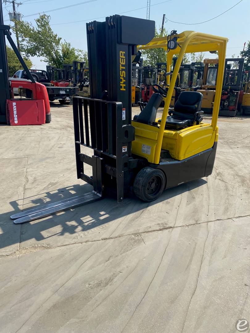 2011 Hyster J30XNT Electric Forklift - 123Forklift