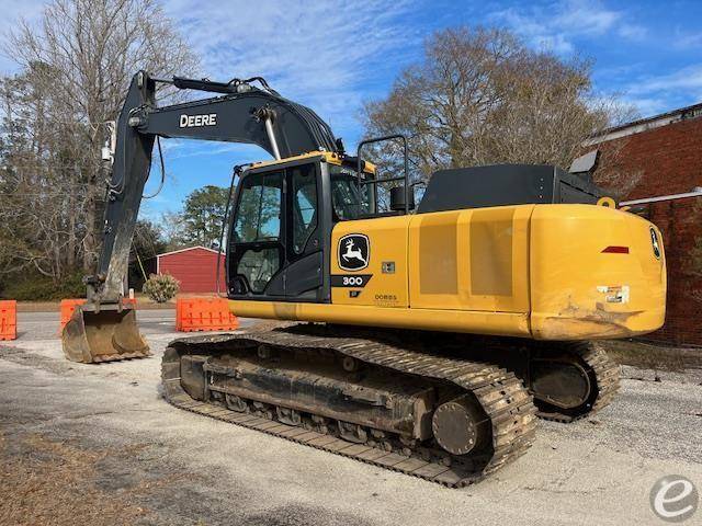 2023 John Deere 300 P-TIER