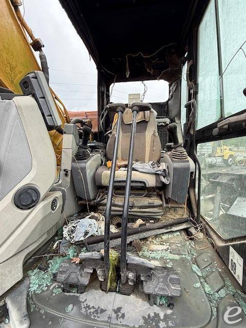2016 Cat 320FL