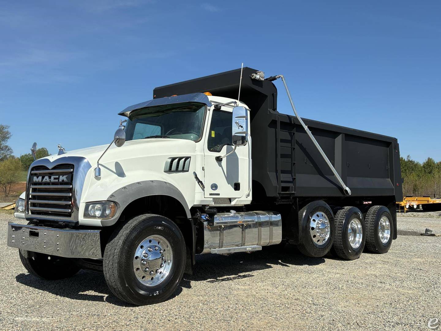 2021 Mack GRANITE 84FR