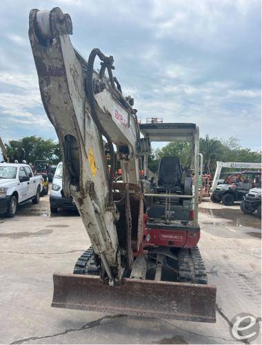 2019 Takeuchi TB240R