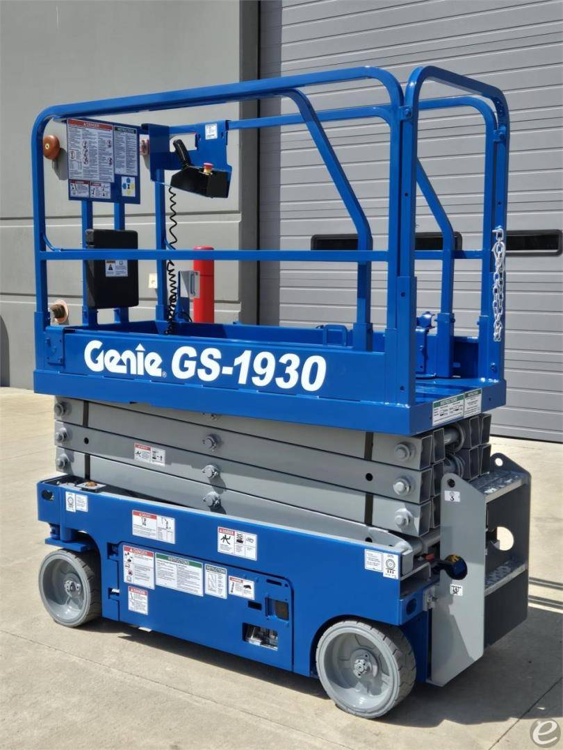 2017 Genie GS1930 Electric Scissor Lift - 123Forklift
