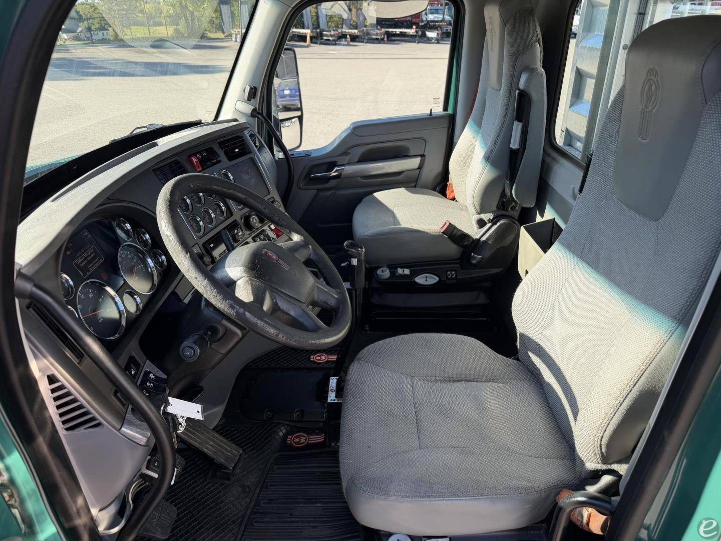 2017 Kenworth T880
