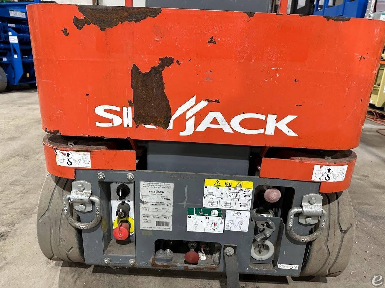2017 Skyjack SJ12