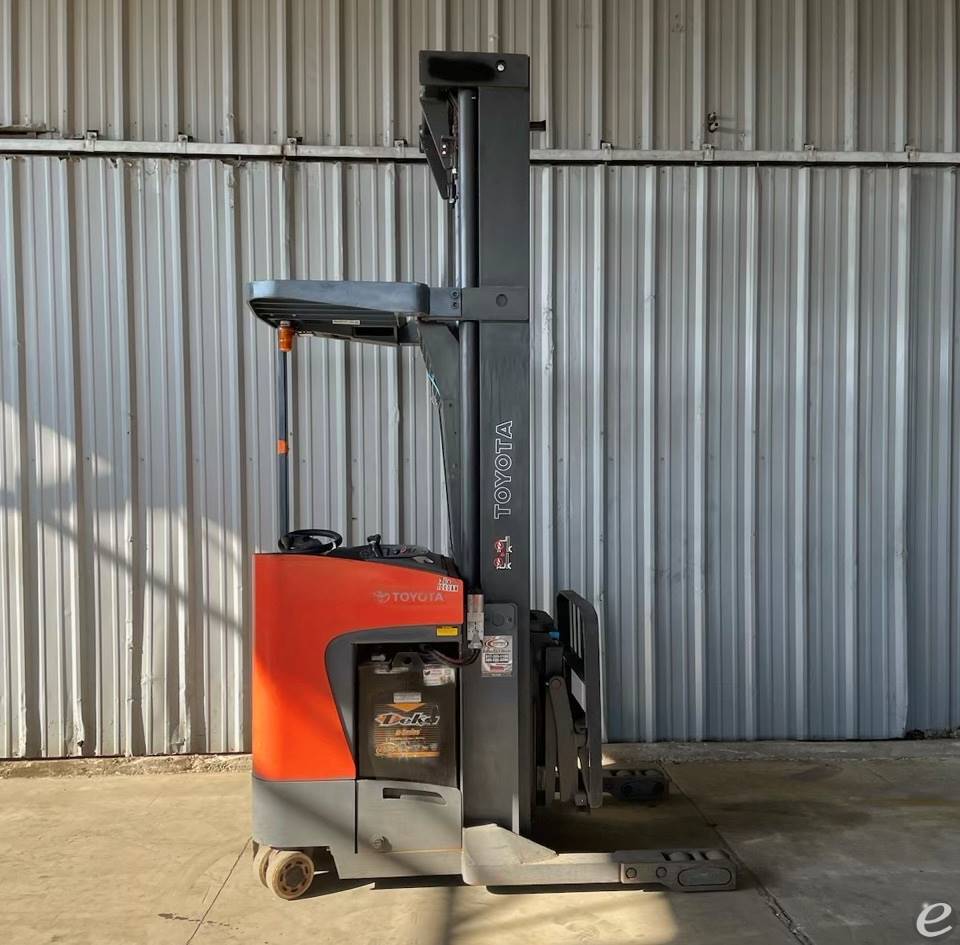 2012 Toyota 8BRU23 Electric Reach Truck - 123Forklift
