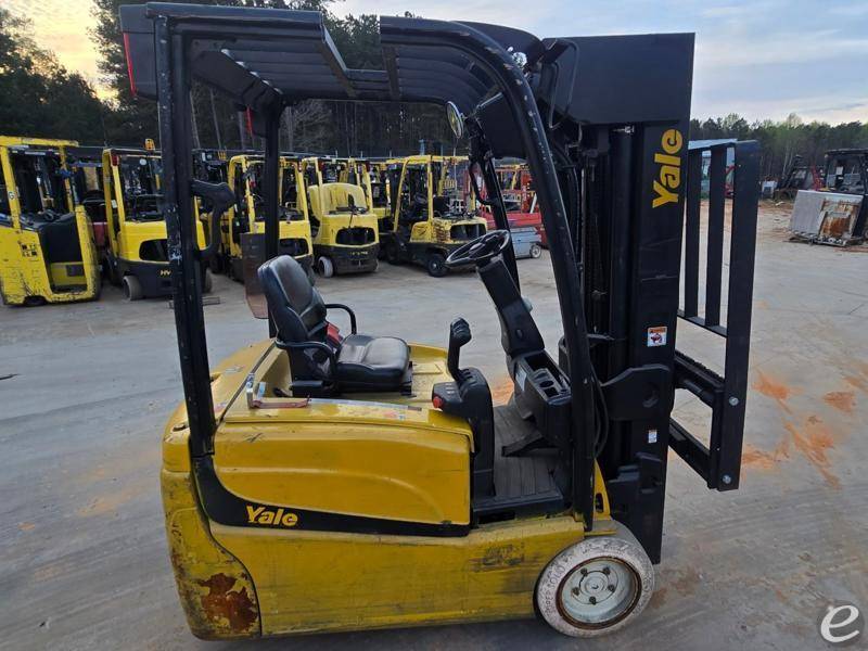 2018 Yale ERP040VT