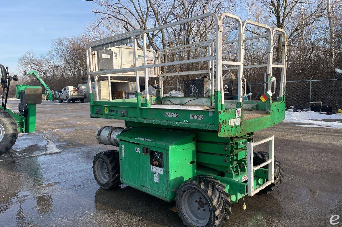 2013 JLG 260MRT Dual Fuel Scissor Lift - 123Forklift
