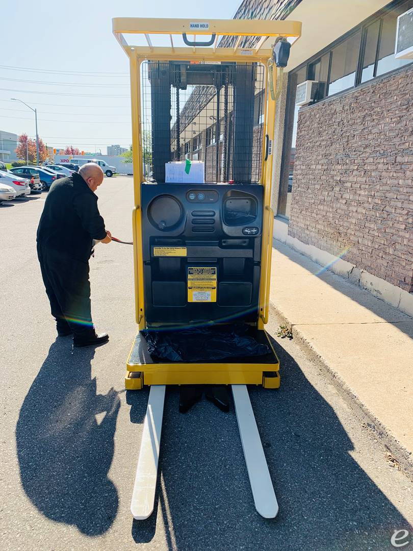 2015 Yale  OS030EFN24TE095 Electric Order Picker - 123Forklift