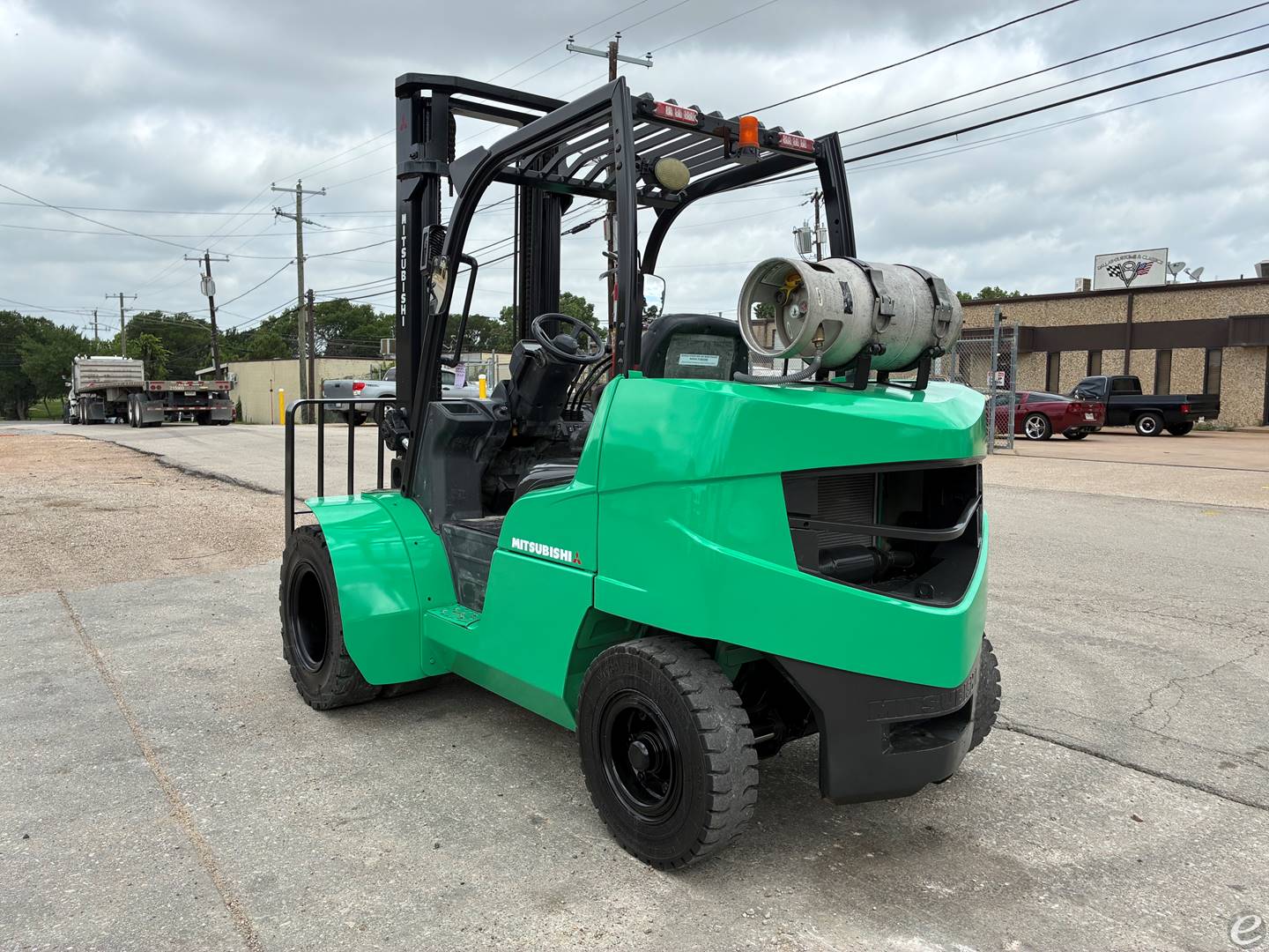 2018 Mitsubishi FG40N