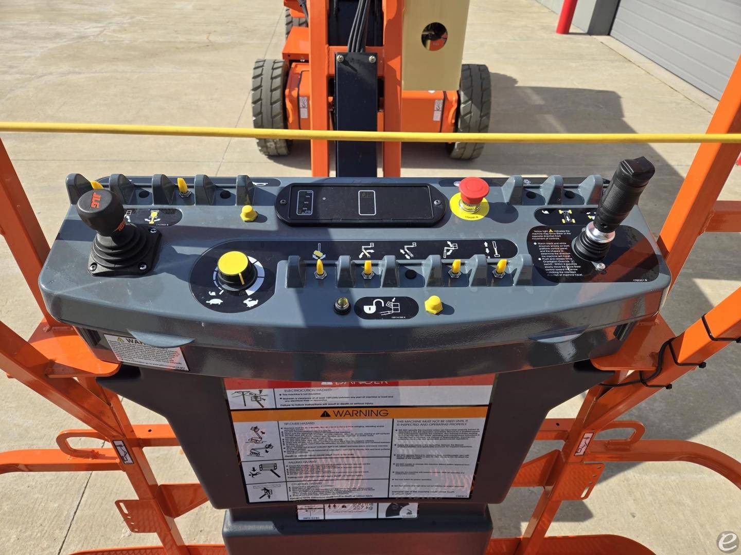 2022 JLG E450AJ