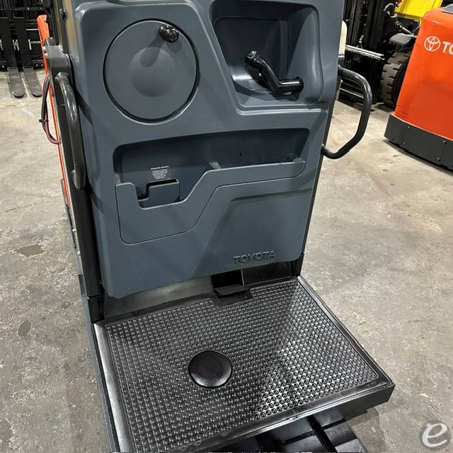 2019 Toyota 8BPUE15