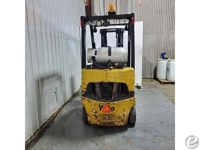 2017 Yale GC050VX LP Gas Forklift - 123Forklift