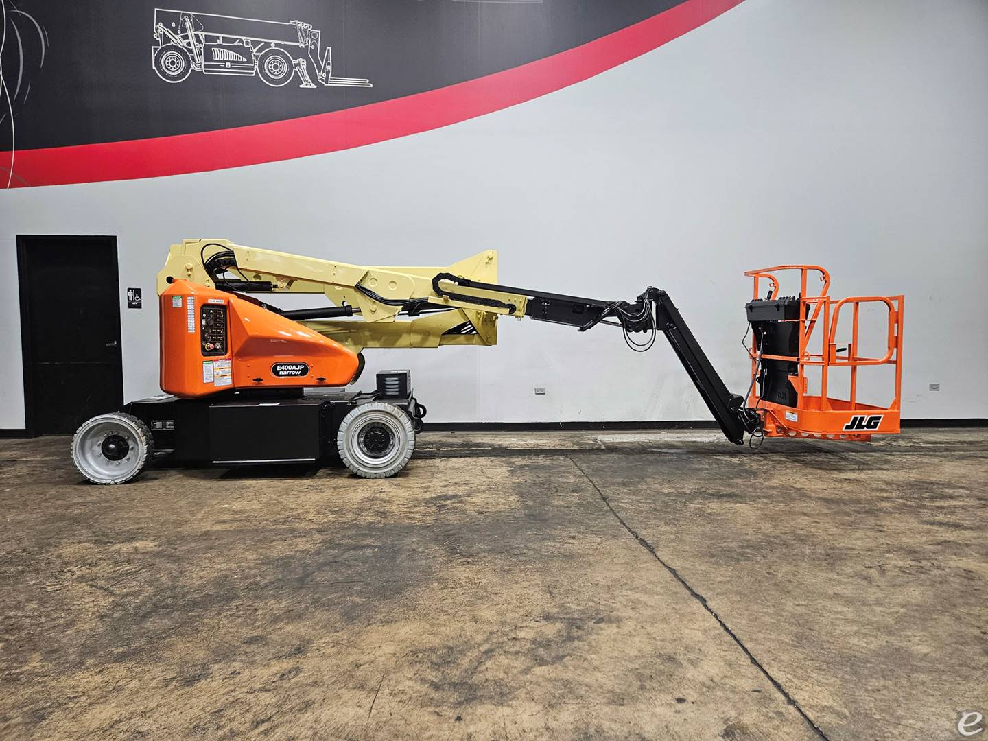 2015 JLG E400AJPN
