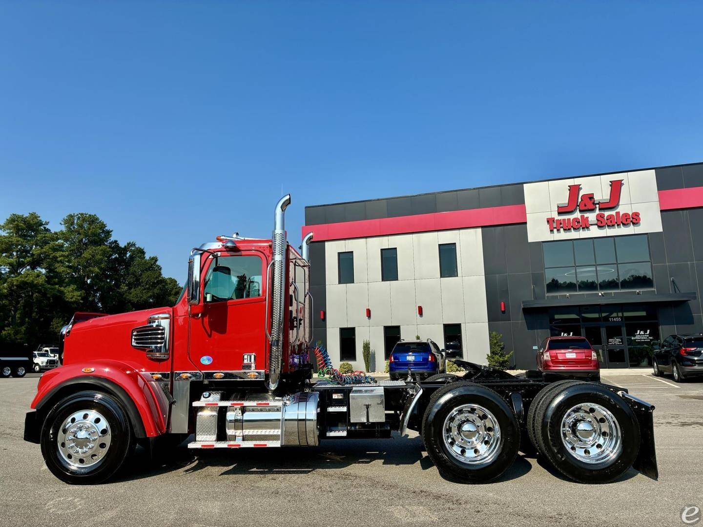 2018 Freightliner CORONADO 122 SD