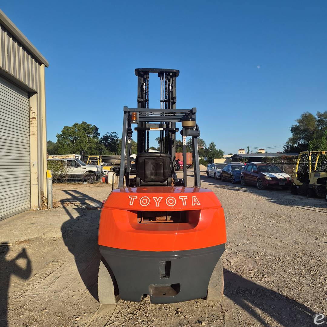 2011 Toyota 7FDAU50