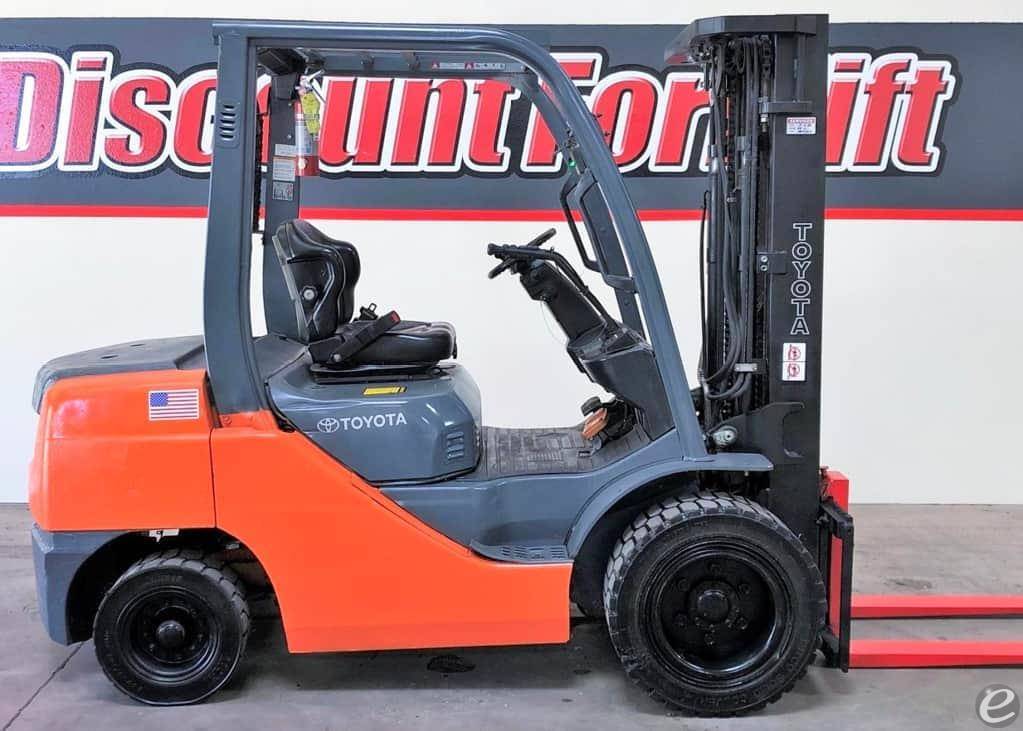  Toyota 8FD35U Diesel Forklift