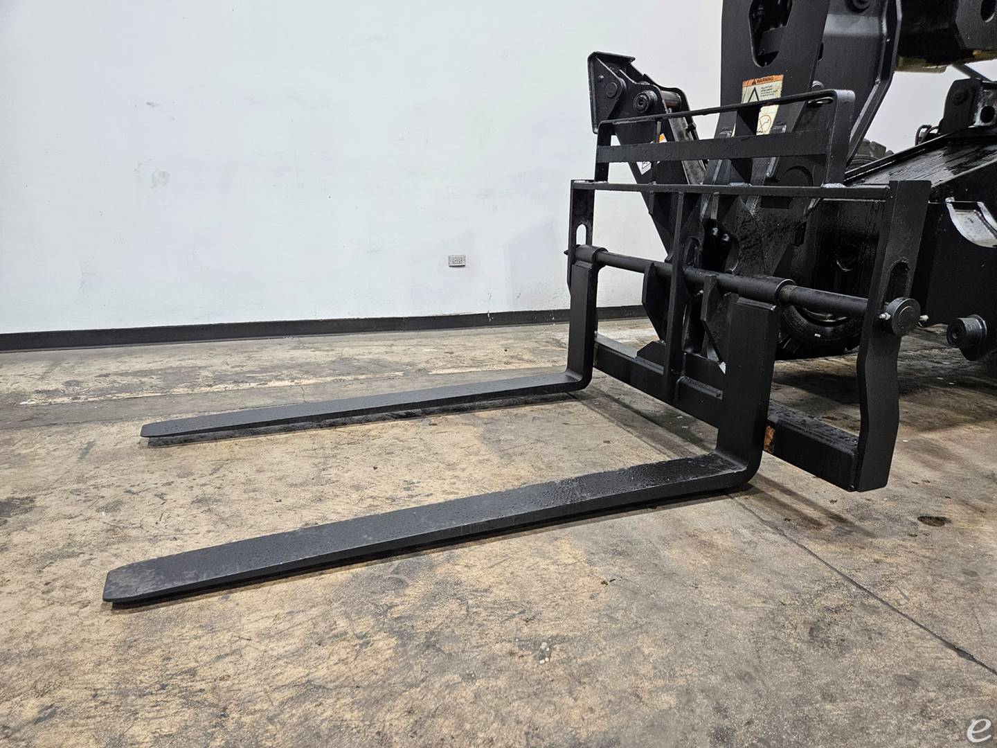 2018 JLG 1255