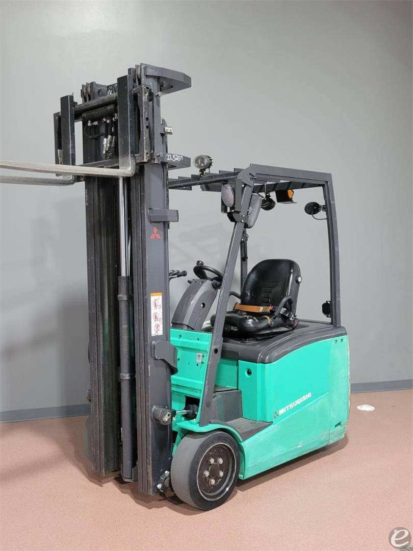 2017 Mitsubishi FB18PNT