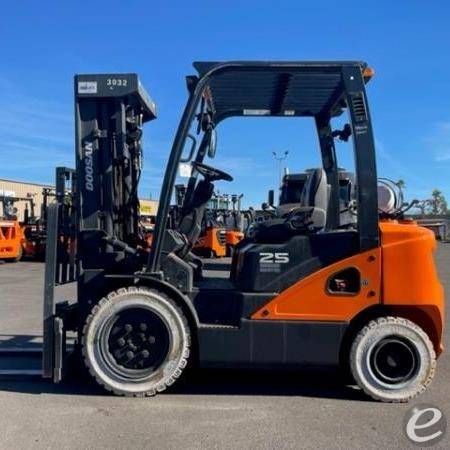 2018 Doosan G25N-7 Dual Fuel Forkli...