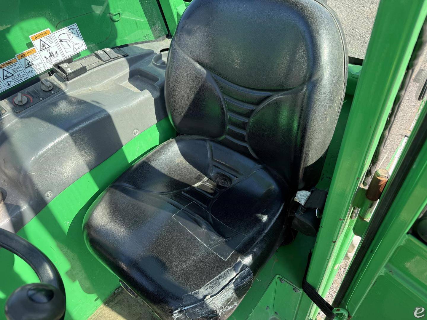 2017 JLG G5-18A