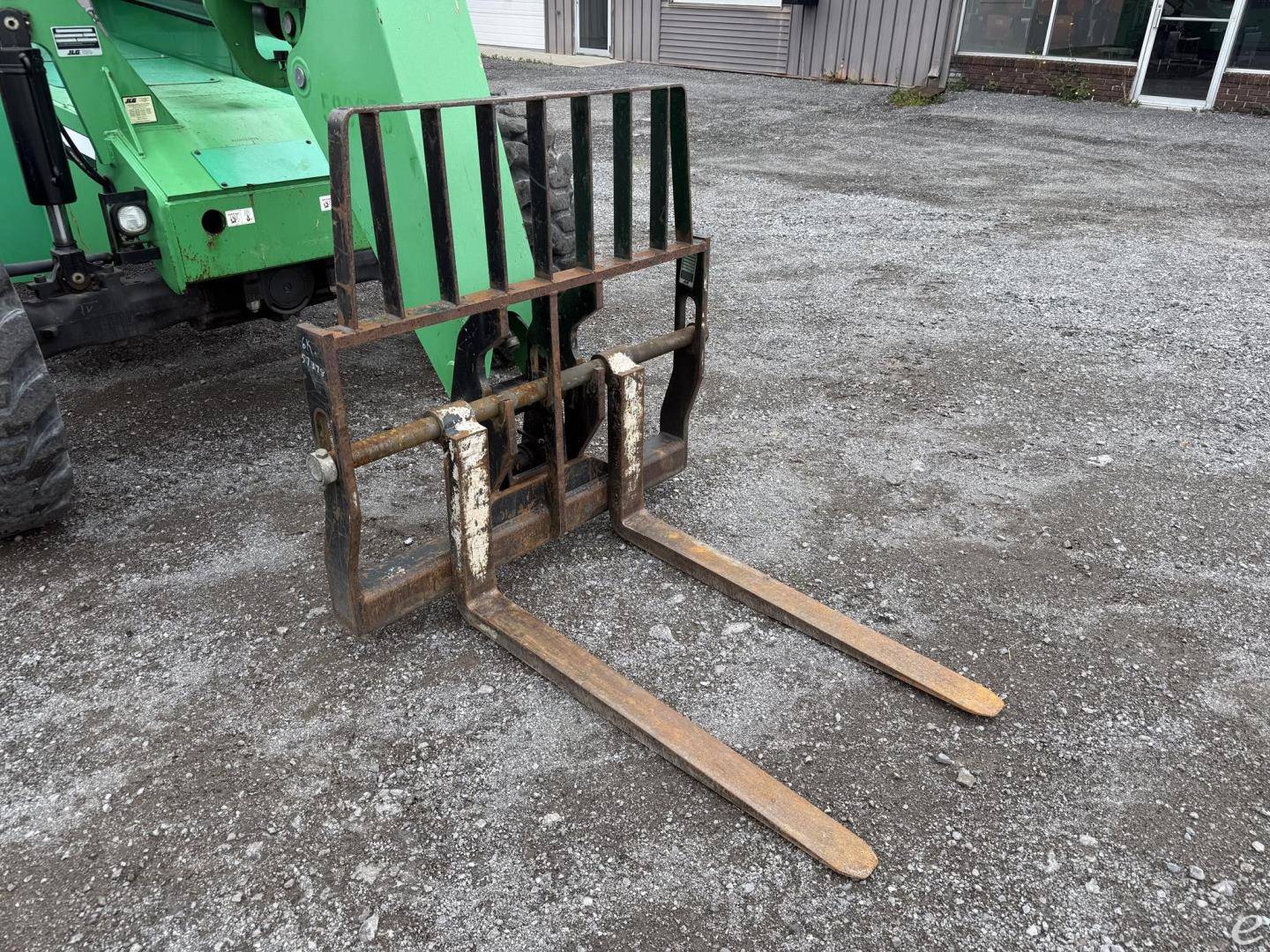 2014 JLG 6042