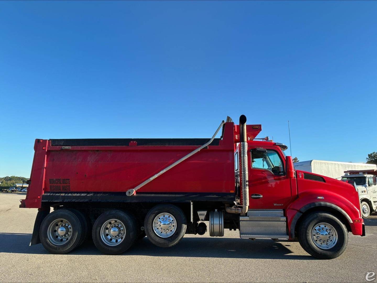 2021 Kenworth T880