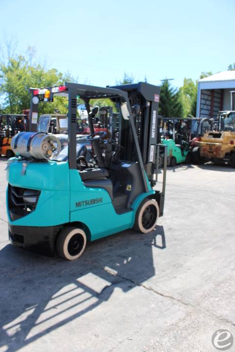 2013 Mitsubishi FGC25N